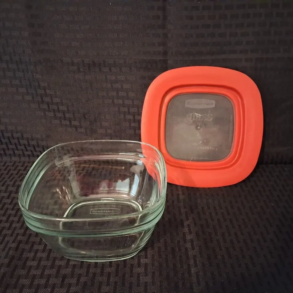 Rubbermaid Glass Food Storage Container with Lid 4 Cup 7N63 Red